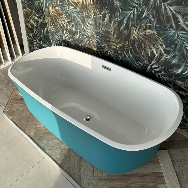 Clodagh Green Freestanding Bath - Image 3