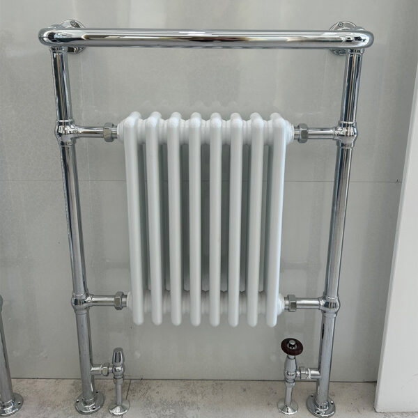 Siena 945x640mm Traditional Heated Towel Rail